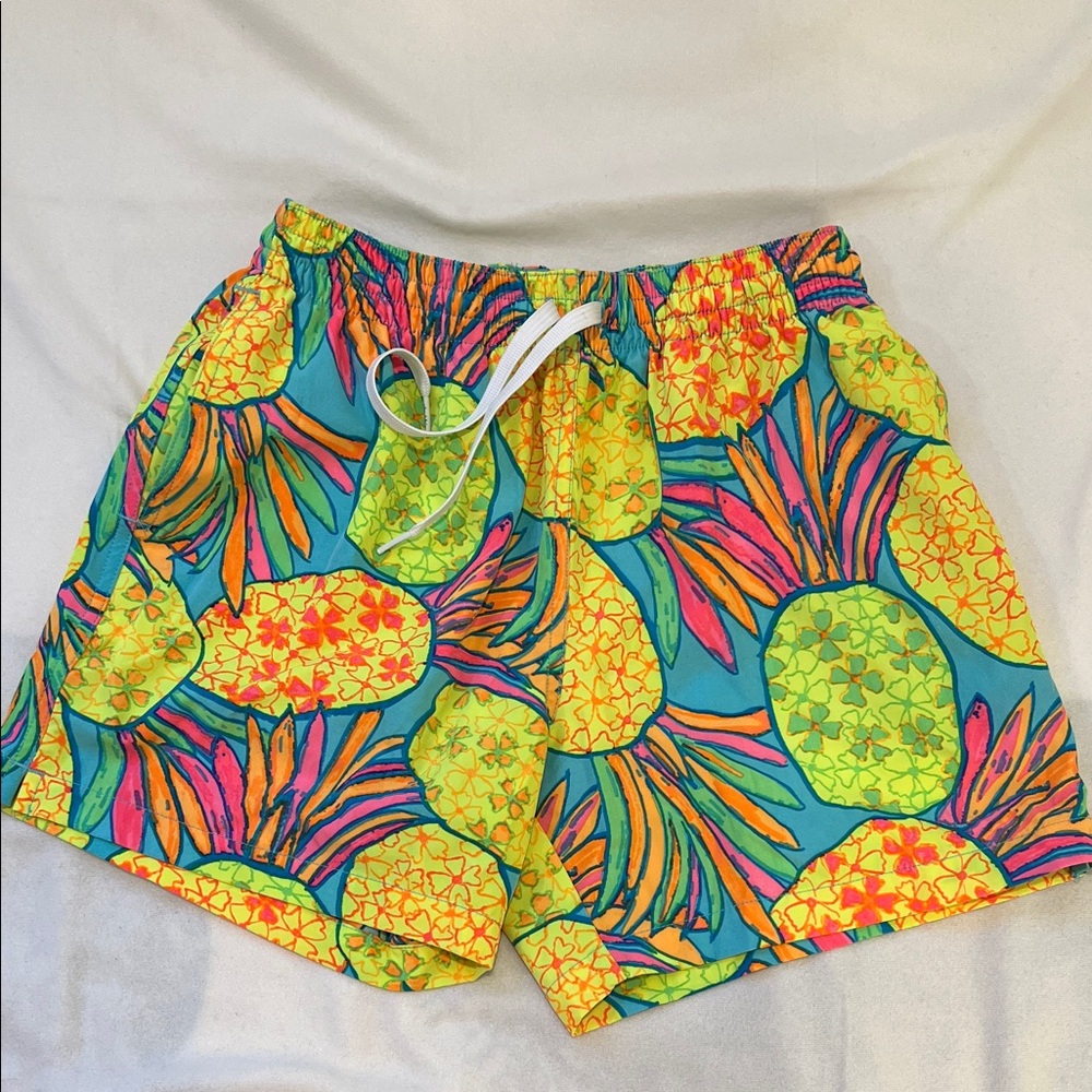 Chubbies Men’s Small  Pineapple Print Swim Shorts - Yellow/Teal